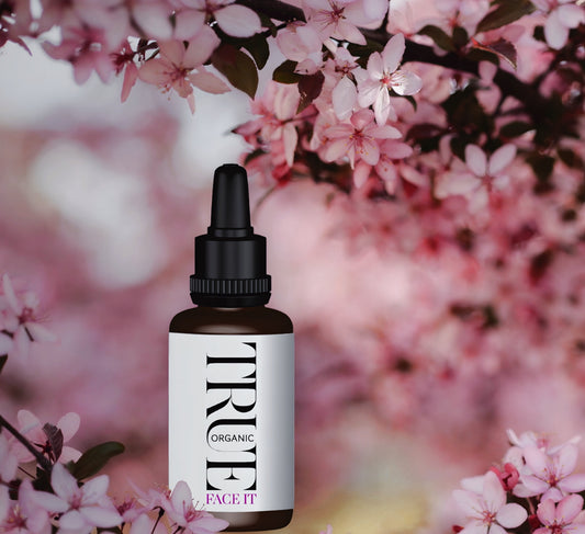 Phthalate-Free and Planet-Friendly: How Organic Essential Oils Benefit Your Body and the Earth - True Organic of Sweden