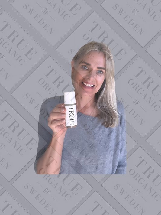Tina de Sousa with the best natural organic deodorant Undercover agent by True organic of Sweden 