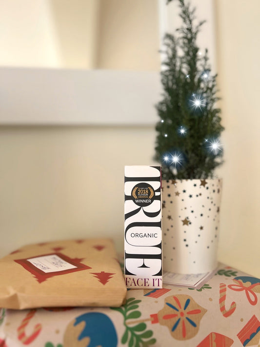 Face it organic serum for glowing skin by True organic of Sweden 