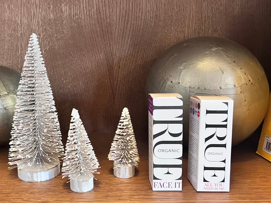 Best organic sustainable skincare Face it serum and barrier cream All you need is me by True organic of Sweden 